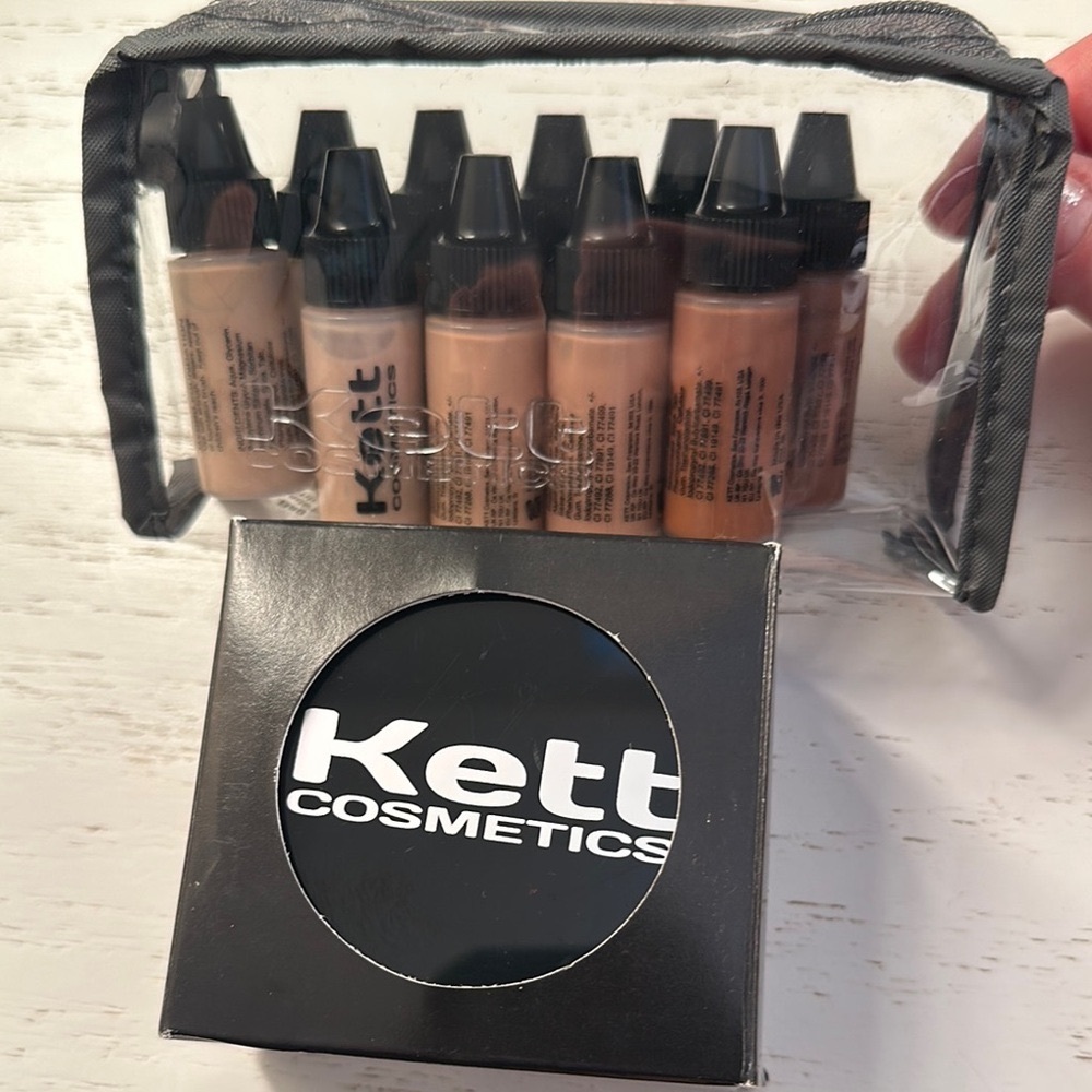 Kett Airbrush Foundation and Loose Setting Powder